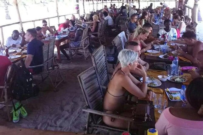 Lunch on Sudi Island